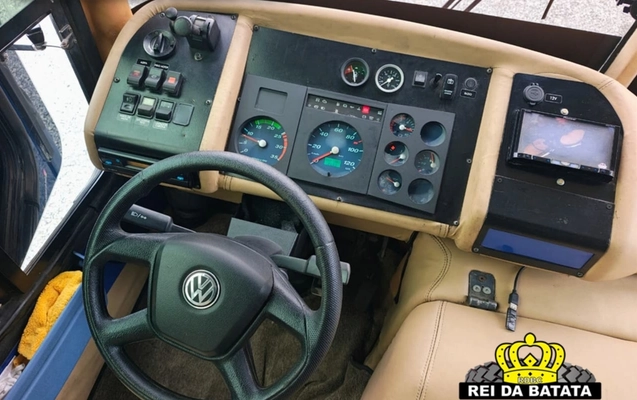 imagem-https://www.socarrao.com.br/sc-vehicle-images-prod/3207138/1786644747305-OS5qcGc.jpg