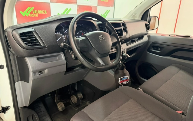imagem-https://www.socarrao.com.br/sc-vehicle-images-prod/3207383/1786645323926-482b7dee-f5fd-4976-a3e1-a4fd83efeba1.jpg
