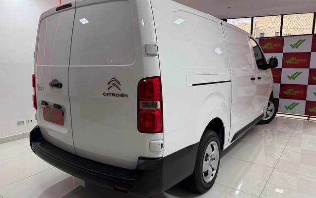 imagem-https://www.socarrao.com.br/sc-vehicle-images-prod/3207383/1786645323929-d389cdcb-804c-4f22-9141-d1e44e89d0df.jpg