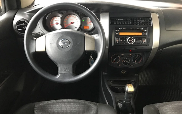 imagem-https://www.socarrao.com.br/sc-vehicle-images-prod/3207409/1786645428054-lr3u9p5Ou6YjuQw7XkP4Olb2d3AcEVR4.jpg