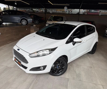 Ford Fiesta 1.6 16V Flex Aut. 5p 2016 Branco — foto 1 de 3