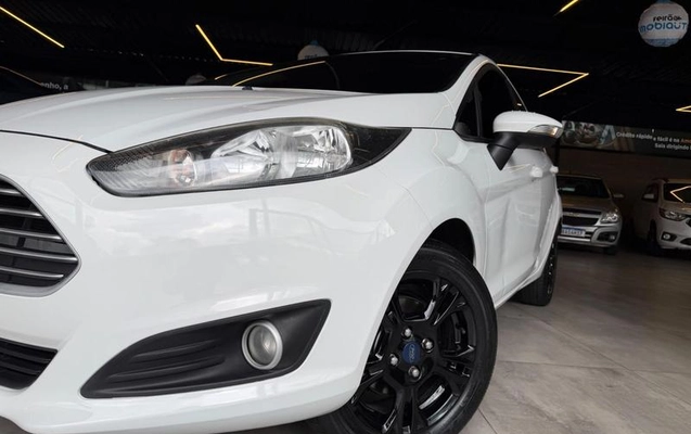 imagem-https://www.socarrao.com.br/sc-vehicle-images-prod/3207844/1786647596025-8336371_2_B_56b216ecd5.jpeg