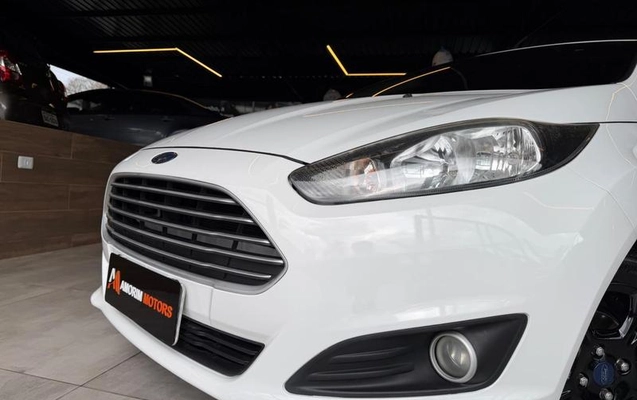 imagem-https://www.socarrao.com.br/sc-vehicle-images-prod/3207844/1786647596026-8336371_3_B_d2b6745fc1.jpeg
