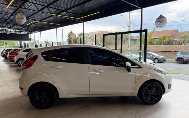 imagem-https://www.socarrao.com.br/sc-vehicle-images-prod/3207844/1786647596034-8336371_11_B_9ea08aab37.jpeg
