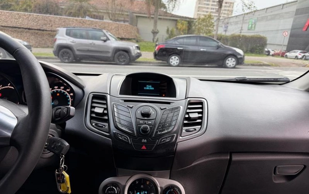 imagem-https://www.socarrao.com.br/sc-vehicle-images-prod/3207844/1786647596040-8336371_15_B_03b5024e8a.jpeg