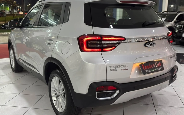 imagem-https://www.socarrao.com.br/sc-vehicle-images-prod/3207999/1786648023943-11_040643.jpg