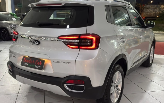 imagem-https://www.socarrao.com.br/sc-vehicle-images-prod/3207999/1786648023943-5_040643.jpg