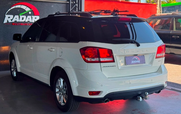 imagem-https://www.socarrao.com.br/sc-vehicle-images-prod/3208149/1786648532000-V2hhdHNBcHAgSW1hZ2UgMjAyNi0wOC0xMyBhdCAxNi4wNC4zMCAoMykuanBlZw.jpeg