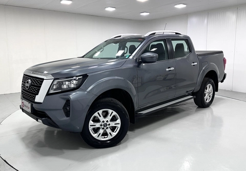 Nissan Frontier 2025 Cinza — foto 1 de 3