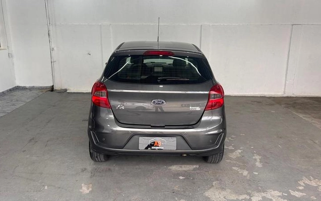 imagem-https://www.socarrao.com.br/sc-vehicle-images-prod/3208182/1788199348388-7852573_2_B_183a57b873.jpeg