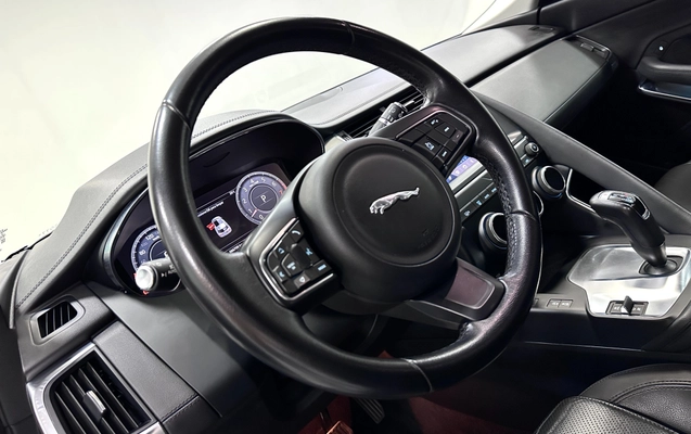 imagem-https://www.socarrao.com.br/sc-vehicle-images-prod/3208526/1786649389326-d3260c93-2d39-46c9-8fd4-0137c68611f9.jpg