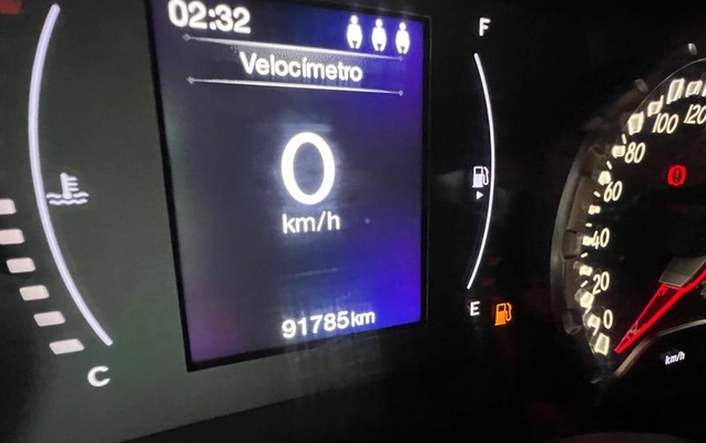 imagem-https://www.socarrao.com.br/sc-vehicle-images-prod/3208535/1786708964511-8377961_13_B_d3b74eb55a.jpeg