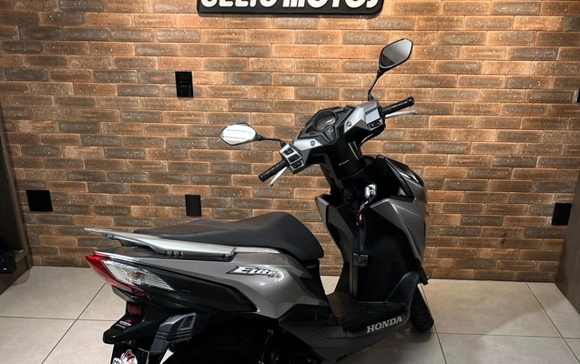 imagem-https://www.socarrao.com.br/sc-vehicle-images-prod/3208536/1787235456027-55adb8cf23334a4bba8499b904173d7d_1787235416863.jpg