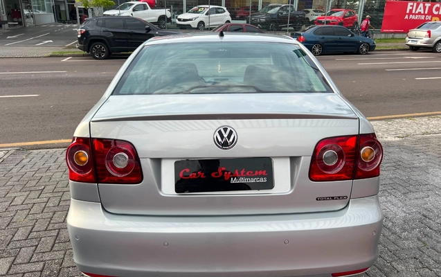 imagem-https://www.socarrao.com.br/sc-vehicle-images-prod/3208584/1786649550049-V2hhdHNBcHAgSW1hZ2UgMjAyNi0wOC0xMyBhdCAxNi4yNC4wMyAoMikuanBlZw.jpeg