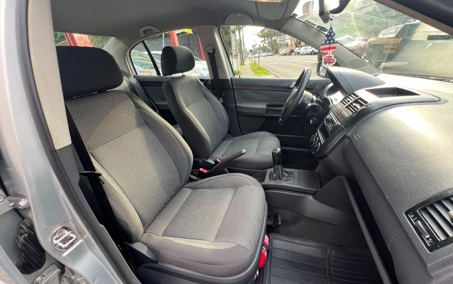 imagem-https://www.socarrao.com.br/sc-vehicle-images-prod/3208584/1786649550599-V2hhdHNBcHAgSW1hZ2UgMjAyNi0wOC0xMyBhdCAxNi4yNC4wNS5qcGVn.jpeg