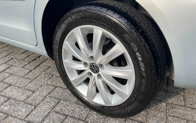 imagem-https://www.socarrao.com.br/sc-vehicle-images-prod/3208584/1786649550916-V2hhdHNBcHAgSW1hZ2UgMjAyNi0wOC0xMyBhdCAxNi4yNC4wNi5qcGVn.jpeg