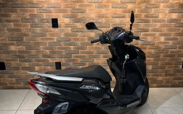 imagem-https://www.socarrao.com.br/sc-vehicle-images-prod/3208677/1786649722616-6597638ce3934b37ac41958678eea260_1786649643298.jpg