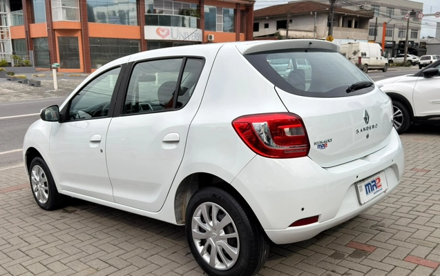 imagem-https://www.socarrao.com.br/sc-vehicle-images-prod/3208784/1786650046901-003_f757a43a7335036561cac4ae4d961b2a.jpeg