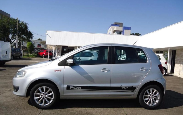 imagem-https://www.socarrao.com.br/sc-vehicle-images-prod/3208852/1787937772191-8373580_1_B_f96116607d.jpeg