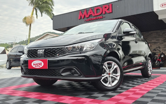 imagem-https://www.socarrao.com.br/sc-vehicle-images-prod/3208976/1786650500927-003_58575fdf5d9a089eed71d864424505e7.jpg