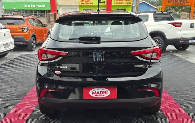 imagem-https://www.socarrao.com.br/sc-vehicle-images-prod/3208976/1786650500933-003_72e8f12c934912cfa177aa85251193a7.jpg