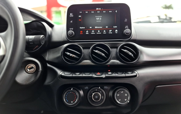 imagem-https://www.socarrao.com.br/sc-vehicle-images-prod/3208976/1786650500940-003_6822f206840235561429f1cc6f3a7c20.jpg