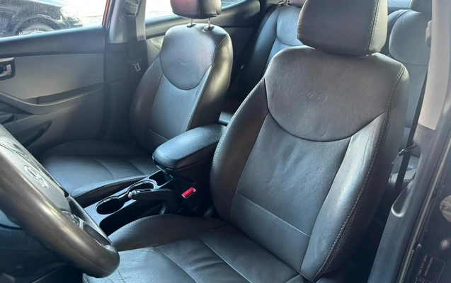 imagem-https://www.socarrao.com.br/sc-vehicle-images-prod/3209083/1786650681187-V2hhdHNBcHAgSW1hZ2UgMjAyNi0wOC0xMyBhdCAxNi40NS4wNSAoMSkuanBlZw.jpeg