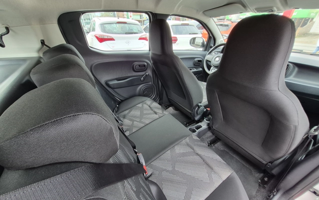 imagem-https://www.socarrao.com.br/sc-vehicle-images-prod/3209181/1786650868883-003_d8dd269b87ba6020c01ef426f7cd0ca9.jpg