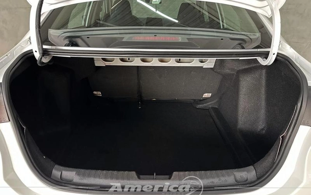 imagem-https://www.socarrao.com.br/sc-vehicle-images-prod/3209183/1786650884260-8377514_5_B_917ca2db61.jpeg