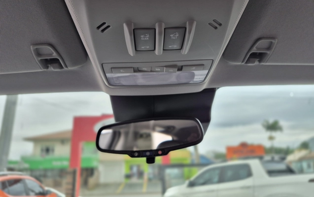 imagem-https://www.socarrao.com.br/sc-vehicle-images-prod/3209211/1786651025932-003_ca6d70c7b30a165063f04b530915ab29.jpg