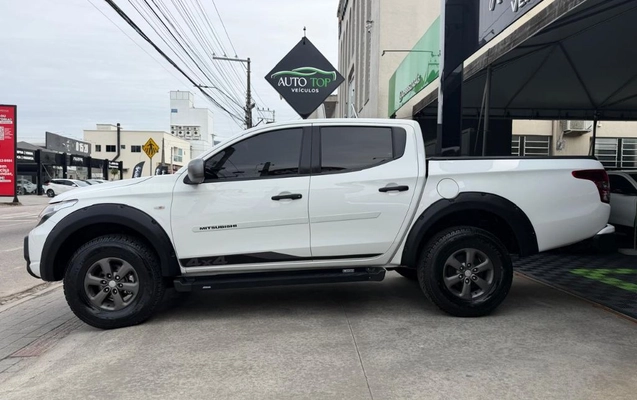 imagem-https://www.socarrao.com.br/sc-vehicle-images-prod/3209362/1788378277270-gb-2346c75.jpg
