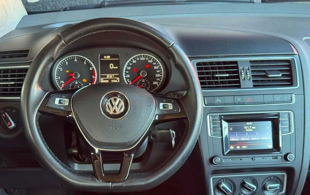 imagem-https://www.socarrao.com.br/sc-vehicle-images-prod/3209374/1786651712139-V2hhdHNBcHAgSW1hZ2UgMjAyNi0wOC0xMyBhdCAxNy4wMy4xNCAoMSkuanBlZw.jpeg