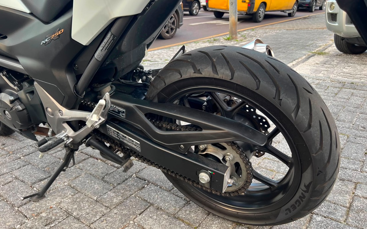 imagem-https://www.socarrao.com.br/sc-vehicle-images-prod/3209491/1786651959566-V2hhdHNBcHAgSW1hZ2UgMjAyNi0wOC0xMyBhdCAxNy4wMy41OCAoMikuanBlZw.jpeg