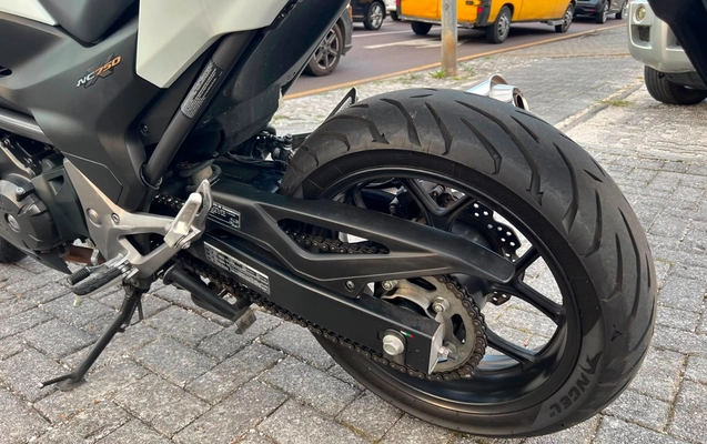 imagem-https://www.socarrao.com.br/sc-vehicle-images-prod/3209491/1786651959566-V2hhdHNBcHAgSW1hZ2UgMjAyNi0wOC0xMyBhdCAxNy4wMy41OCAoMikuanBlZw.jpeg
