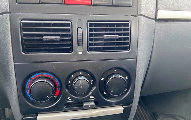 imagem-https://www.socarrao.com.br/sc-vehicle-images-prod/3209565/1786651984600-V2hhdHNBcHAgSW1hZ2UgMjAyNi0wOC0xMiBhdCAxMi4xNi41MC5qcGVn.jpeg