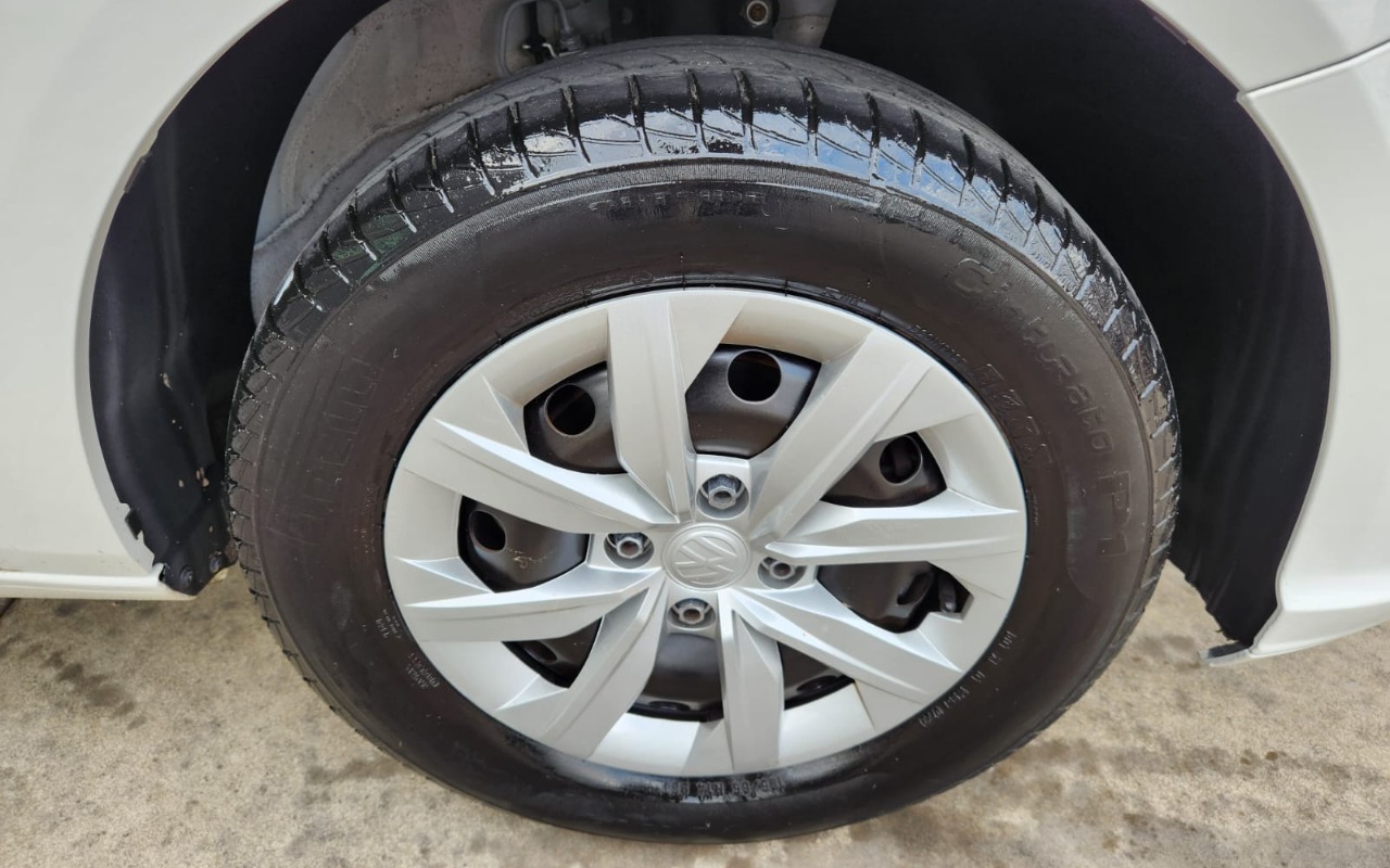 imagem-https://www.socarrao.com.br/sc-vehicle-images-prod/3209572/1786651992122-V2hhdHNBcHAgSW1hZ2UgMjAyNi0wOC0xMyBhdCAxNi40MS4zMyAoMSkuanBlZw.jpeg