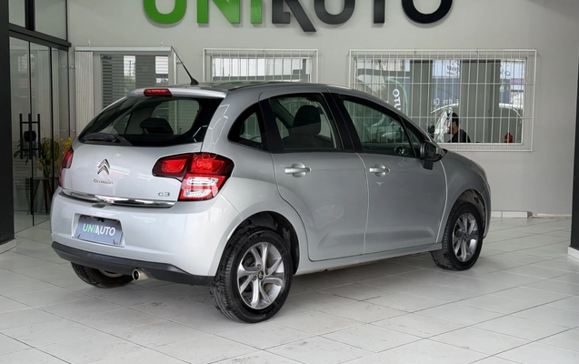 imagem-https://www.socarrao.com.br/sc-vehicle-images-prod/3209725/1786652509185-003_f6bed4e5dfbf82844e7f49d0177b3ccf.jpeg
