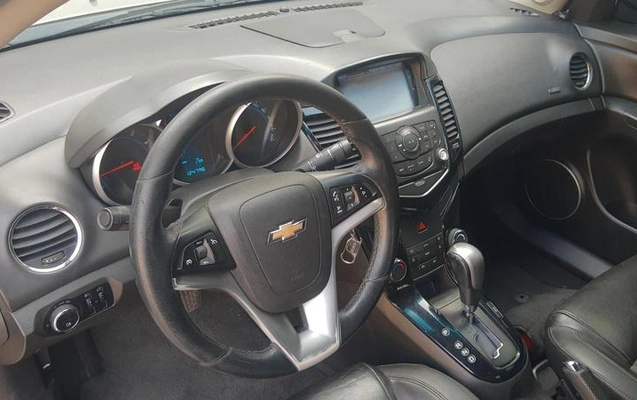 imagem-https://www.socarrao.com.br/sc-vehicle-images-prod/3210219/1787662144550-8376924_7_B_cb813cde49.jpeg