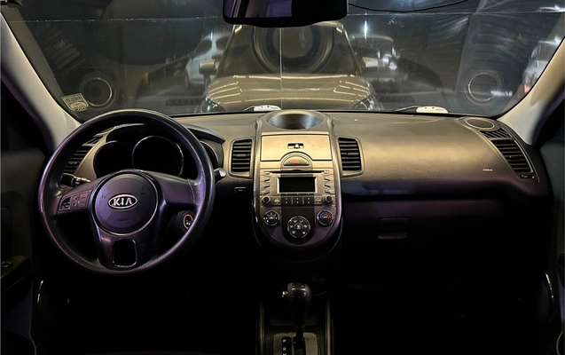 imagem-https://www.socarrao.com.br/sc-vehicle-images-prod/3210231/1786653702933-8_104238.jpg