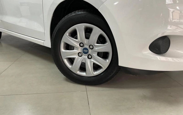imagem-https://www.socarrao.com.br/sc-vehicle-images-prod/3210234/1786970536204-8378570_3_B_3e7464bbe0.jpeg