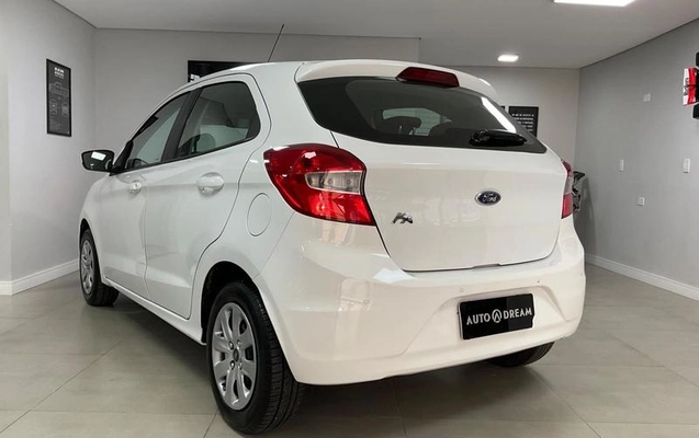 imagem-https://www.socarrao.com.br/sc-vehicle-images-prod/3210234/1786970536209-8378570_6_B_00a7f8a52d.jpeg