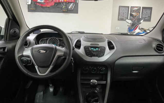imagem-https://www.socarrao.com.br/sc-vehicle-images-prod/3210234/1786970536221-8378570_17_B_894012ce36.jpeg
