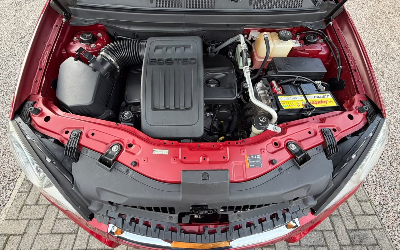 imagem-https://www.socarrao.com.br/sc-vehicle-images-prod/3210237/1786653762312-V2hhdHNBcHAgSW1hZ2UgMjAyNi0wOC0xMyBhdCAxNi4zNS41NiAoMSkuanBlZw.jpeg