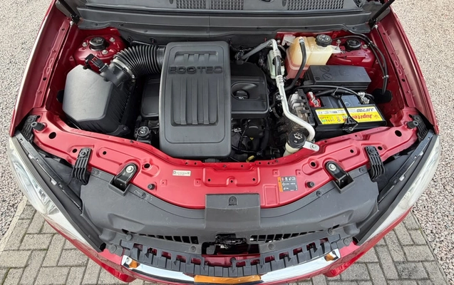 imagem-https://www.socarrao.com.br/sc-vehicle-images-prod/3210237/1786653762312-V2hhdHNBcHAgSW1hZ2UgMjAyNi0wOC0xMyBhdCAxNi4zNS41NiAoMSkuanBlZw.jpeg