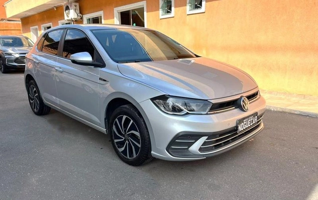 imagem-https://www.socarrao.com.br/sc-vehicle-images-prod/3210243/1787079541404-8378582_13_B_507abf377b.jpeg