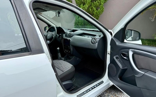 imagem-https://www.socarrao.com.br/sc-vehicle-images-prod/3210255/1786653940961-8374279_12_B_890b7804c5.jpeg
