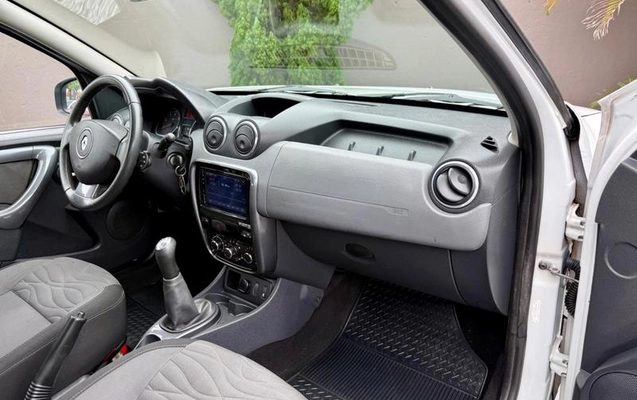 imagem-https://www.socarrao.com.br/sc-vehicle-images-prod/3210255/1786653940962-8374279_13_B_66752b8d69.jpeg