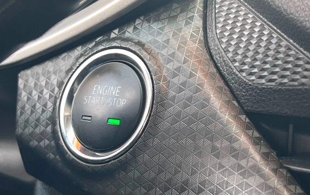 imagem-https://www.socarrao.com.br/sc-vehicle-images-prod/3210403/1786654285625-V2hhdHNBcHAgSW1hZ2UgMjAyNi0wOC0xMyBhdCAxNi41NC4yOC5qcGVn.jpeg