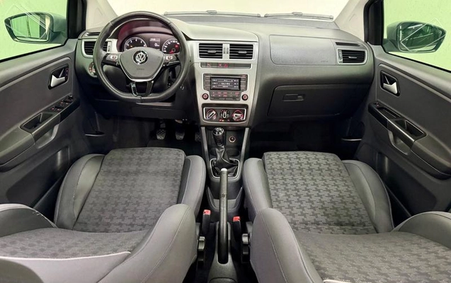imagem-https://www.socarrao.com.br/sc-vehicle-images-prod/3210608/1787092595634-8378658_12_B_bcdcbb3266.jpeg