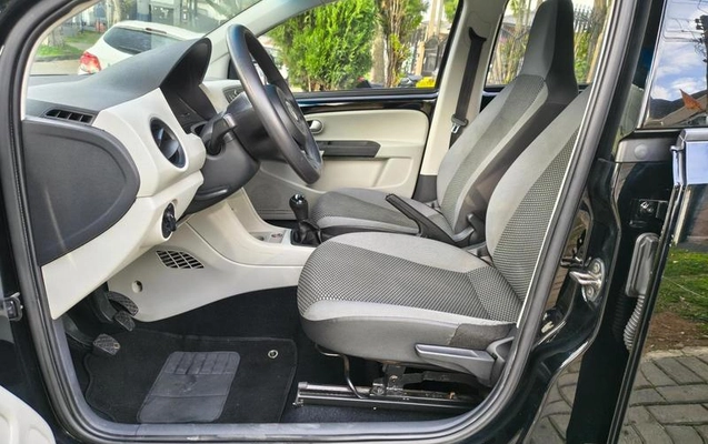 imagem-https://www.socarrao.com.br/sc-vehicle-images-prod/3210615/1789476054881-8306824_13_B_ceeed60fdb.jpeg